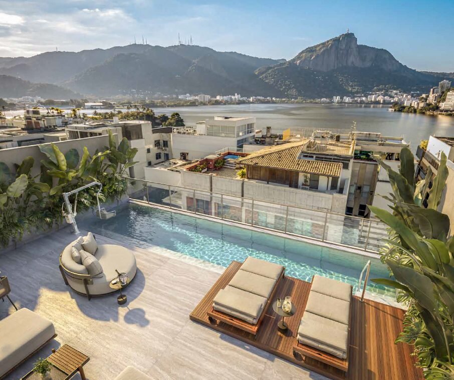 Piscina no rooftop do Barão de Jaguaripe 289 com vista para o Corcovado